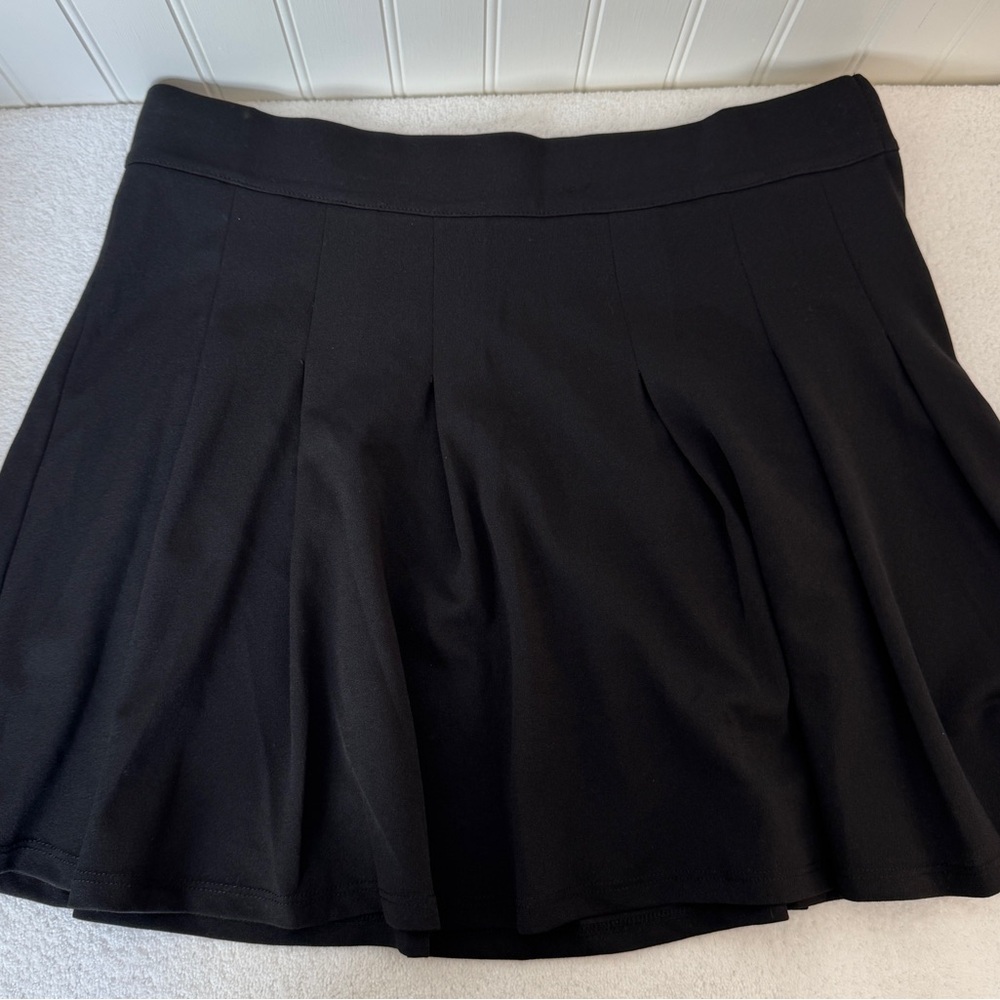 Trixxi Black Pleated Skirt